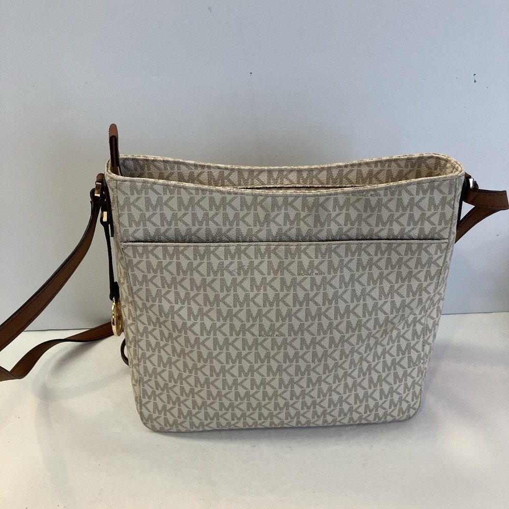 Michael Kors Vanilla Jet Set Travel‎ Handbag - Picture 3 of 10